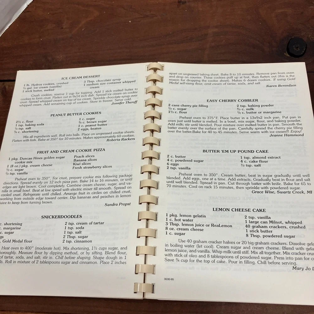 What's Cookin' At Cole RV School 1995-96 Cookbook Music Boosters Spiral Bound